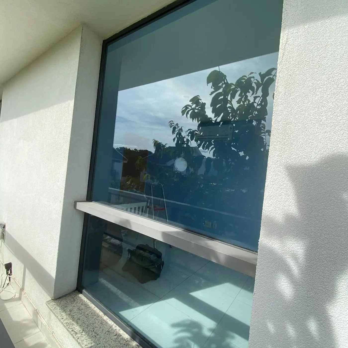 Película Transparente em Porta de Vidro de Correr