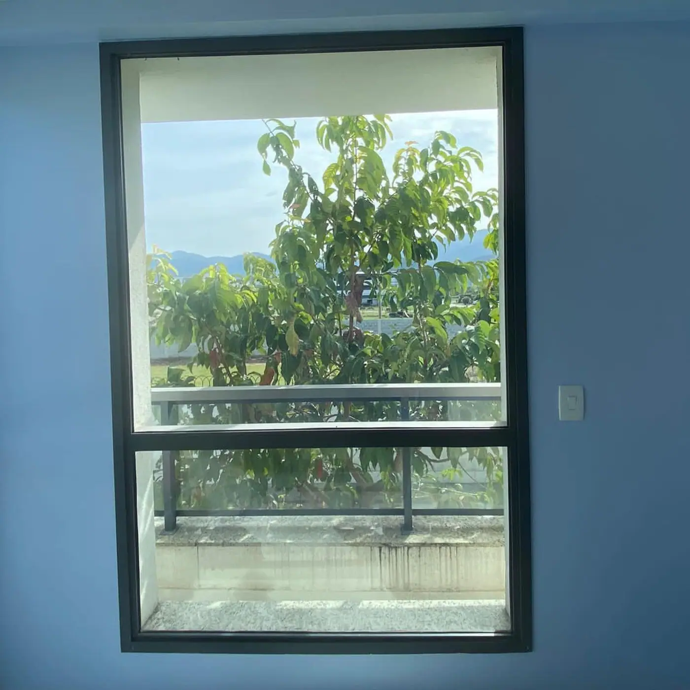 Película Transparente em Porta de Vidro de Correr